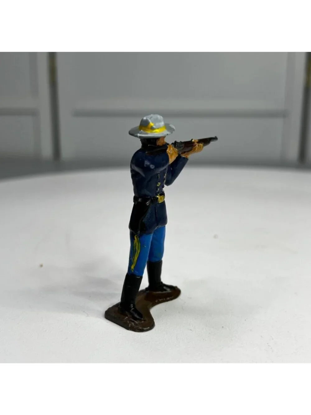 Vintage Union Calvary Soldier Figurine in Firing Pose - Possibly Marx Reissue?